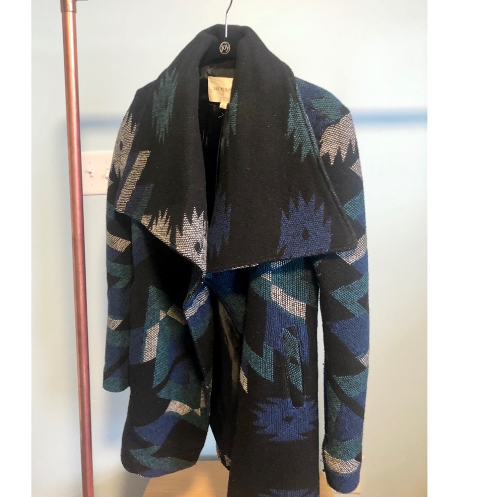 Aztec Winter Jacket - Picture 8 of 8